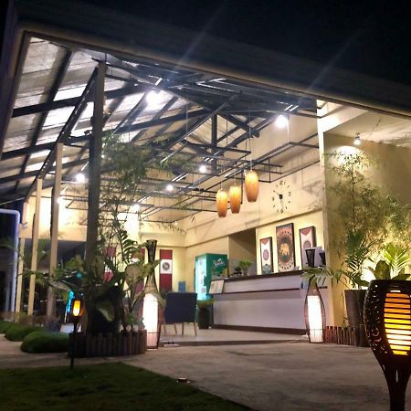 热浪潜水度假村 Keep Diving Resort ボホール エクステリア 写真